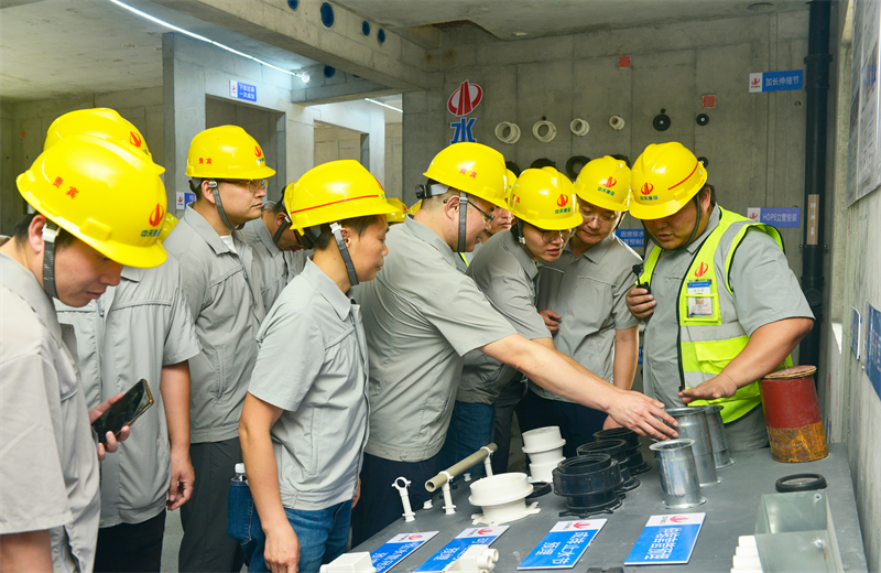 为进一步推进优质客户高效履约，提升交付品质、达成客户满意，2025年6月25日，俄罗斯专享会294建设集团在上海组织召开2025年越秀地产、华润置业客户履约推进会。